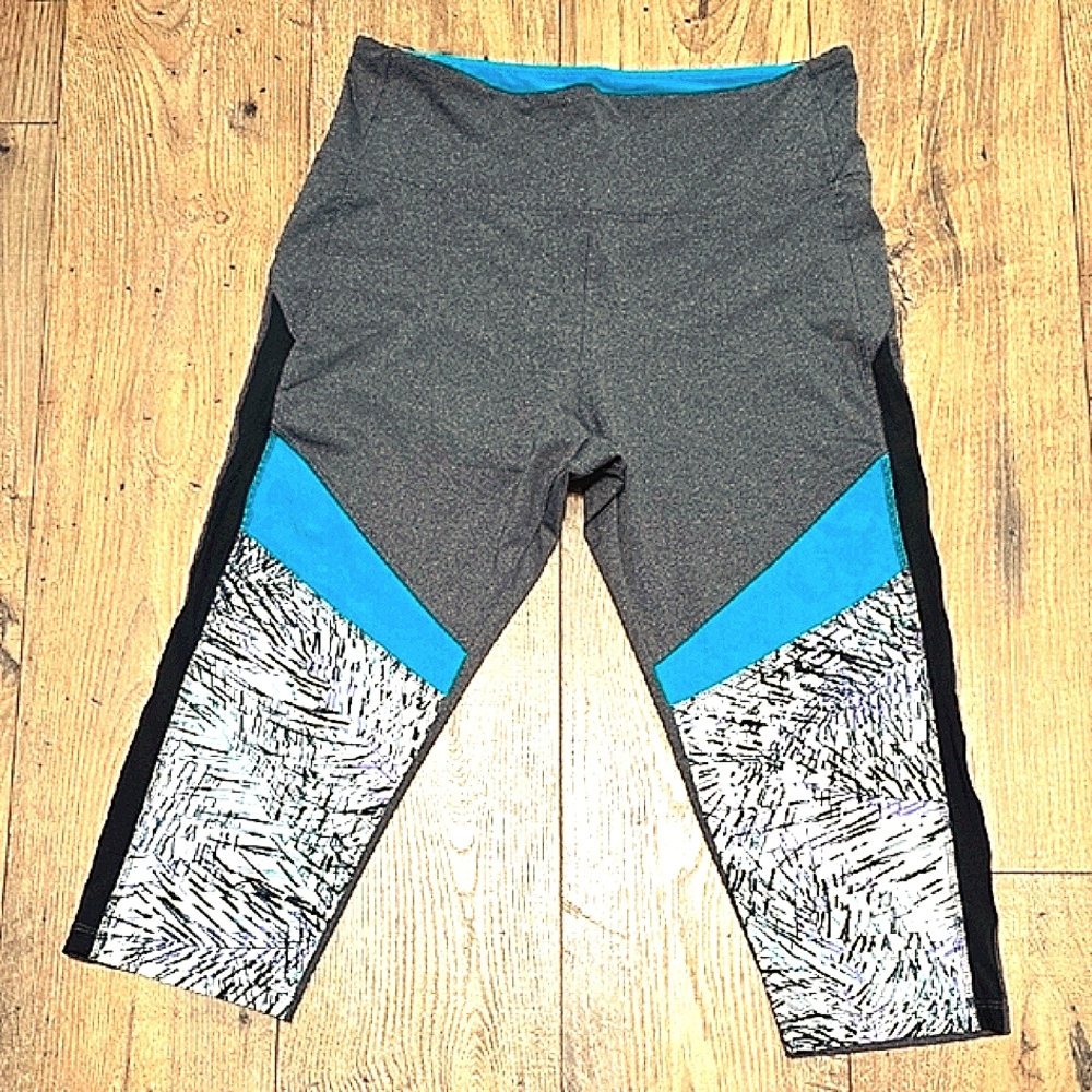 Marika Gray and Teal Patterned Leggings